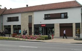 Vadrózsa Vendégház